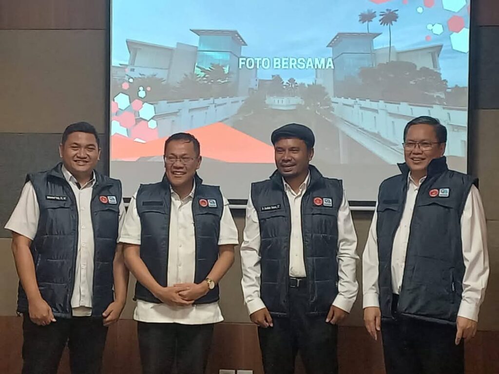 Pengurus IKA Tekla Unhas Resmi Dilantik, Dekan FT UH Prof Isran: Alumni Berperan dalam Pengembangan Akademik
