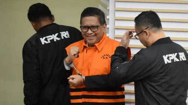 Hasto Resmi Ditahan KPK, Hasto : Saya Akan Terus Berjuang!