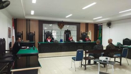 Didakwa Korupsi Tong Sampah Rp 1,2 Miliar, Dua Direksi BUMD Manggarai Jalani Persidangan