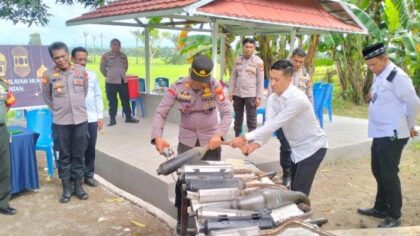 Menuju Ramadhan Polsek Bontonompo Musnahkan Kenalpot Brong