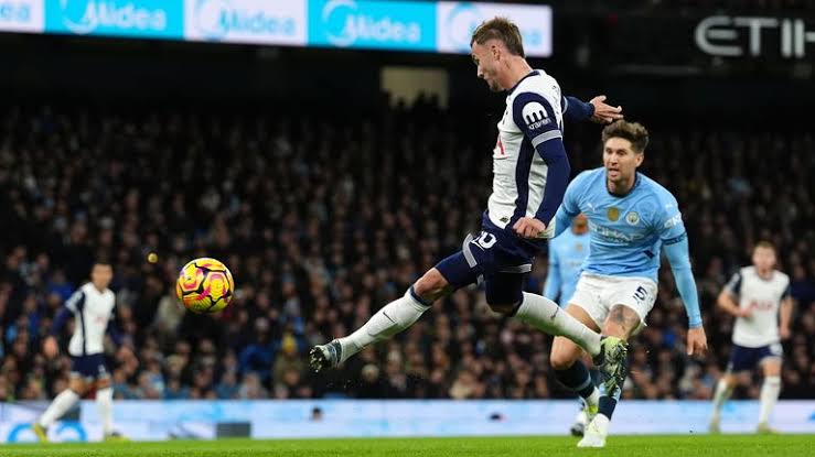 Manchester City Tantang Tottenham: Haaland Kembali, Duel Sengit di London!
