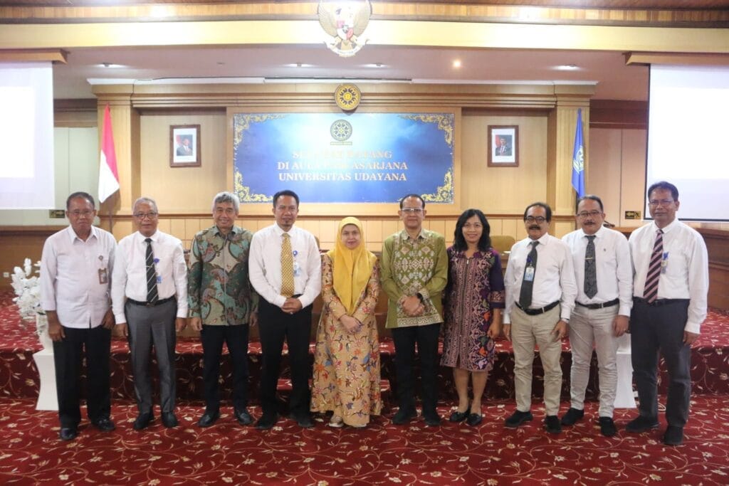 RS Unhas Diundang Sebagai Narasumber FGD Pengelolaan Rumah Sakit UNUD -  - Gambar 2498