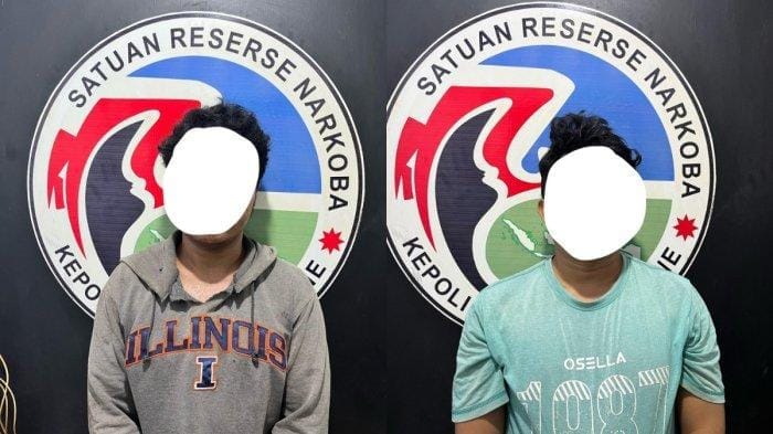 2 Pelaku Miliki 0,18 Gram Sabu, Ditangkap Satres Narkoba Polres Bone -  - Gambar 2516