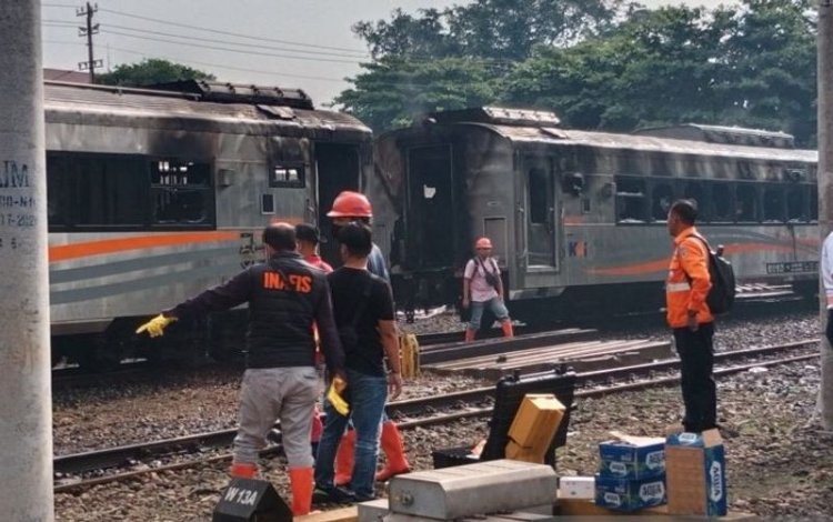 Ternyata Ini Motif Pelaku Pembakaran Gerbong di Stasiun Tugu