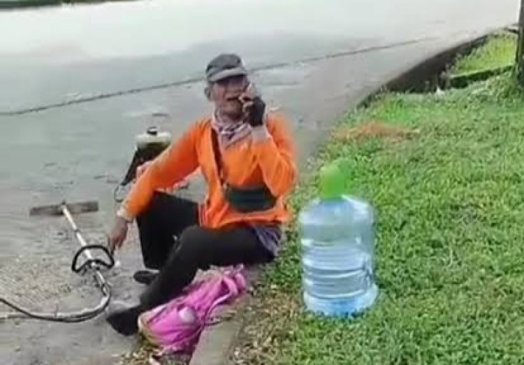 Seorang Kakek Pemotong Rumput Kehilangan Motor Diduga Dibawa Maling