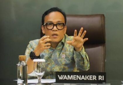 Wamenaker Bakal Kibarkan Bendera Perang Demi Berantas Oknum Ormas Palak Para Pengusaha