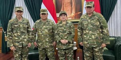 Kebersamaan Prabowo, Jokowi, dan Puan di Parade Senja: Simbol Persatuan untuk Indonesia Maju