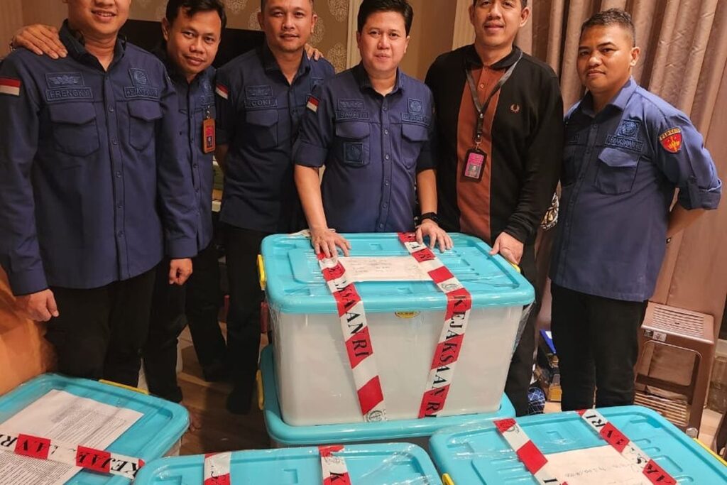 Penggeledahan Rumah Zarof Ricar: Uang Tunai Rp 920 M dan Emas 51 Kg Ditemukan