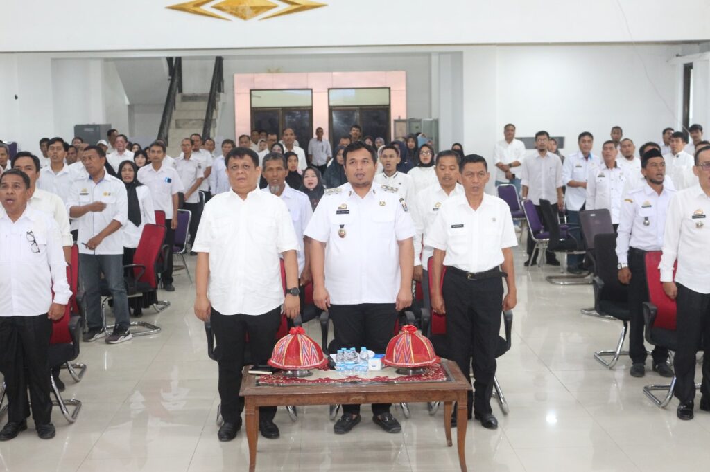 Wakil Bupati Enrekang Buka Forum Penyusunan RKPD 2026: Fokus pada Kesejahteraan dan Ketahanan Daerah 2 Wakil Bupati Enrekang Buka Forum Penyusunan RKPD 2026: Fokus pada Kesejahteraan dan Ketahanan Daerah