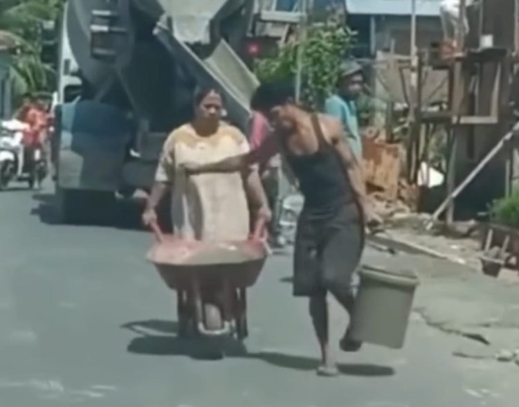 Jalan Hendak di Cor, Warga Malah Ambil Untuk di Pakai di Depan Rumahnya