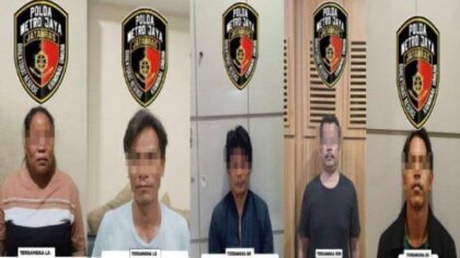 Polisi Tangkap 5 Tersangka Perusakan Mobil Polisi di Depok