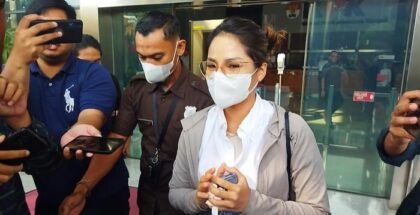 Windy Idol Dipanggil KPK sebagai Saksi Kasus TPPU Eks Sekretaris MA Hasbi Hasan