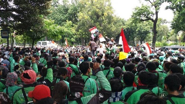 Ojol Lakukan Aksi Off-Bid 24 jam, Puluhan Ribu Pengemudi Turun ke Jalan