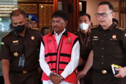 Upaya Hukum Terakhir Gagal, MA Tolak PK Johnny Plate di Kasus Korupsi BTS Kominfo