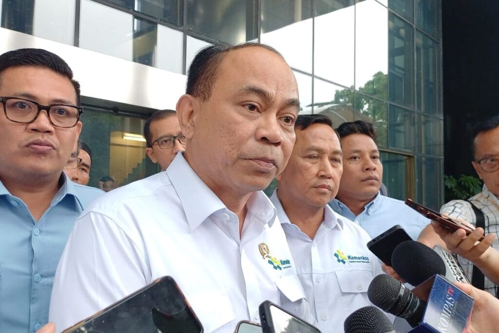 Menkop Dorong Kopdes Merah Putih sebagai Solusi Atasi Kesenjangan Ekonomi dan Kemiskinan - Kopdes - Gambar 1269