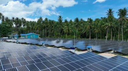 Komitmen Dukung Transisi Energi Bersih, PLN IP Penuhi Kebutuhan Masyarakat Selayar melalui PLTS Hybrid