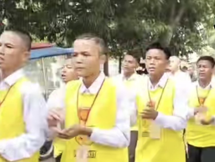 Penampakan Pembinaan Siswa 'Nakal' Di Barak Militer