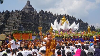 Borobudur Jadi Magnet Ziarah Dunia, Waisak 2025 Diperingati Khidmat di Seluruh Indonesia