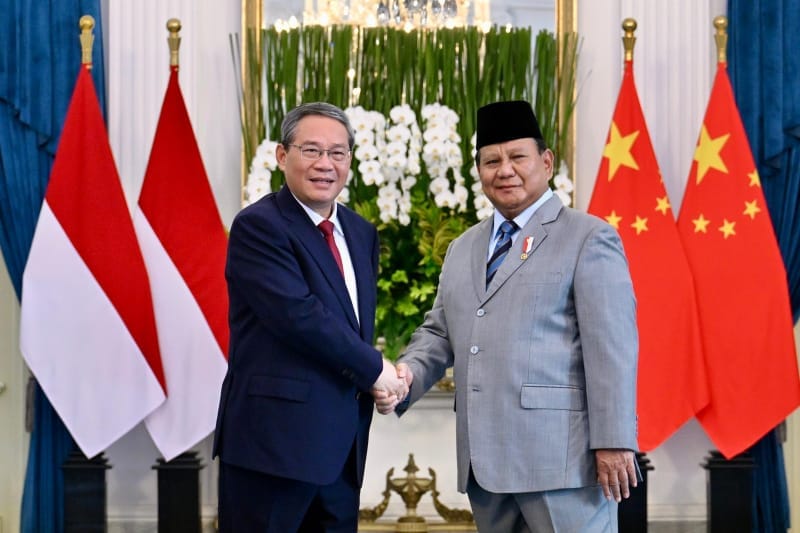 Prabowo Sambut PM China Li Qiang di Jakarta, Perkuat Hubungan Strategis Indonesia–Tiongkok - Prabowo - Gambar 1291