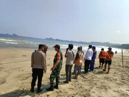 Wisatawan Pasuruan Hilang Terseret Arus di Pantai Ungapan, Pencarian Dilanjutkan Besok