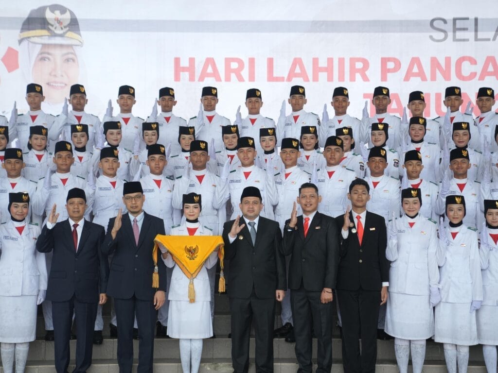 Peringatan Hari Lahir Pancasila, Munafri Tegaskan Pentingnya Pembumian Nilai untuk Indonesia Emas 2045 - Hari lahir Pancasila - Gambar 1216