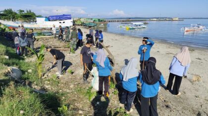 Peringati Hari Lingkungan Hidup 2025, Kolaborasi PLTD Selayar dan DLH Selayar Gelar Aksi Bersih Pantai