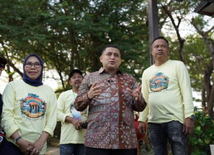 Silaturahmi dan Kenangan Masa Lalu, Family Gathering Eks Anak Kompleks Pemda di Pantai Bosowa