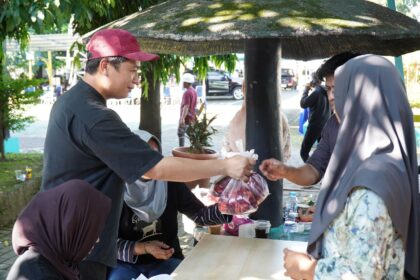 Peringati Hari Raya Idul Adha, PLN IP UBP Tello Berbagi Berkah Qurban pada Warga Sekitar