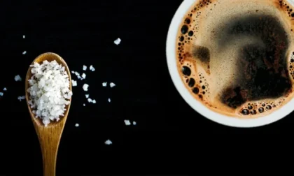Rahasia di Dapur: Sejumput Garam Bisa Bikin Kopi Tak Lagi Pahit