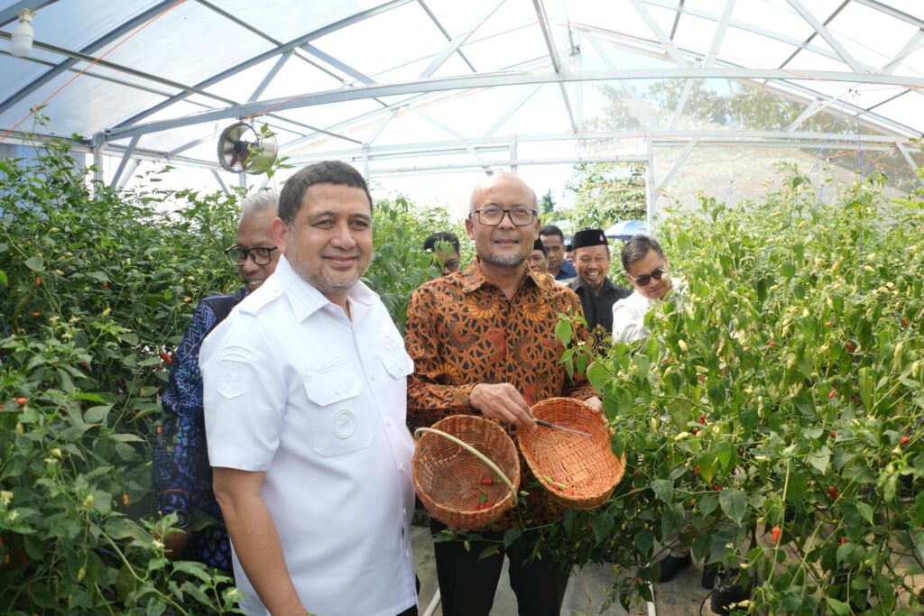 Wali Kota Makassar Dorong Urban Farming untuk Ketahanan Pangan dan Ekonomi Mandiri