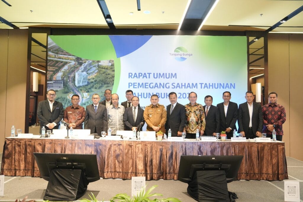 Wali Kota Makassar, Munafri Arifuddin, dalam Rapat Umum Pemegang Saham Tahunan (RUPST) PT Gowa Makassar Tourism Development (GMTD) Tahunan, yang digelar di Hotel Rinra, Selasa (10/6/2025).