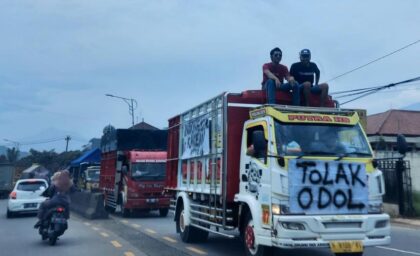 Gelombang Protes Sopir Truk Tolak Aturan ODOL, Teriakan Keadilan Menggema dari Jawa Barat hingga Jawa Timur