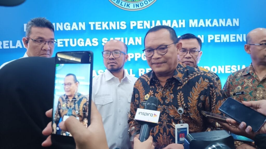 Pemerintah Gelontorkan Rp 8,2 Triliun untuk MBG di Sulawesi Selatan: Tantangan, Target, dan Peran Masyarakat - untuk - Gambar 609