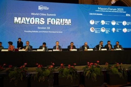 Munafri Arifuddin Angkat Kearifan Lokal Makassar di World Cities Summit 2025 Vienna - World cities summit,Makassar,Kearifan lokal - Gambar 833