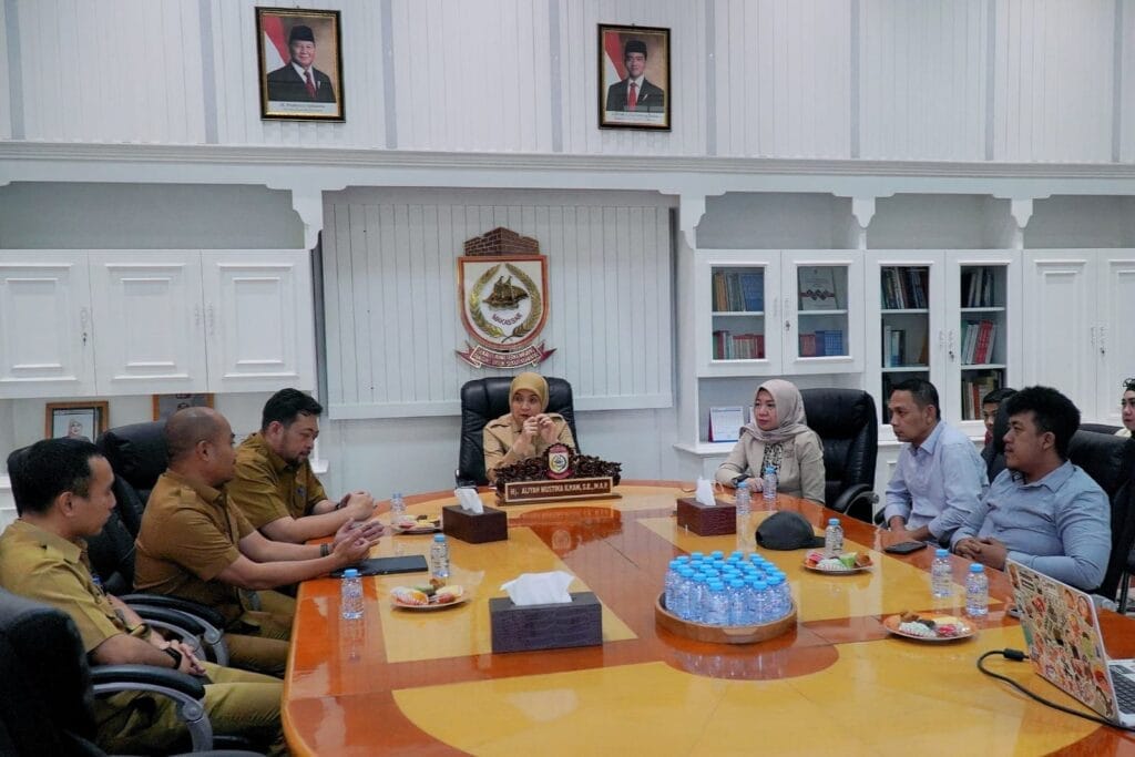 Aliyah Mustika Ilham Terima Audiensi PT Bimasakti Bahas Digitalisasi Pembayaran Pajak di Makassar 1 Aliyah Mustika Ilham Terima Audiensi PT Bimasakti Bahas Digitalisasi Pembayaran Pajak di Makassar - aliyah mustika ilham,BIMASAKTI MULTI ENERGI - Gambar 694