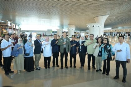 Menko AHY Tinjau Pengembangan Bandara Sultan Hasanuddin, Aliyah Mustika Ilham Tegaskan Komitmen Pemkot Makassar - Menko - Gambar 768