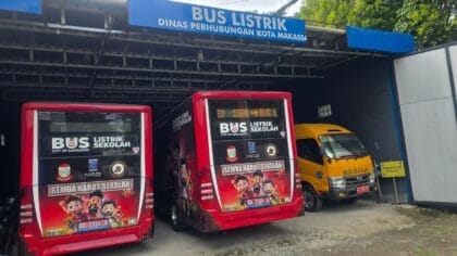 Pemkot Makassar Operasikan Bus Sekolah Listrik Gratis di 5 Koridor Utama - pemkot makassar,bus sekolah - Gambar 701