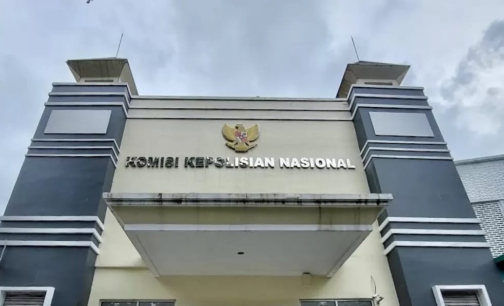 Kompolnas Desak Polri Segera Umumkan Hasil Gelar Perkara Dugaan Ijazah Palsu Jokowi, Sebut Proses Sudah Kredibel - Kompolnas - Gambar 755