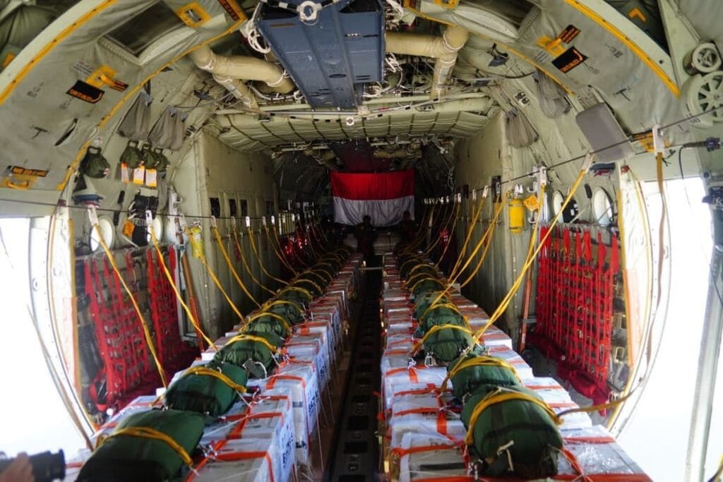 Indonesia Rayakan HUT ke-80 dengan Sukses Salurkan Bantuan Kemanusiaan ke Gaza - Indonesia - Gambar 135