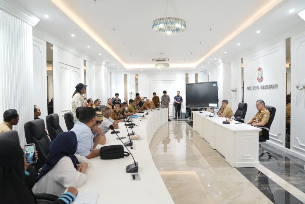 Serap Aspirasi Warga, Munafri: Proyek Jangan Rugikan Rakyat 1 Serap Aspirasi Warga, Munafri: Proyek Jangan Rugikan Rakyat - Munafri - Gambar 123