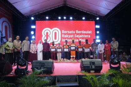 Pesta Rakyat Tallo Meriah, Munafri-Aliyah Ajak Warga Jaga Kebersihan & Persatuan - pesta rakyat,munafri - Gambar 44