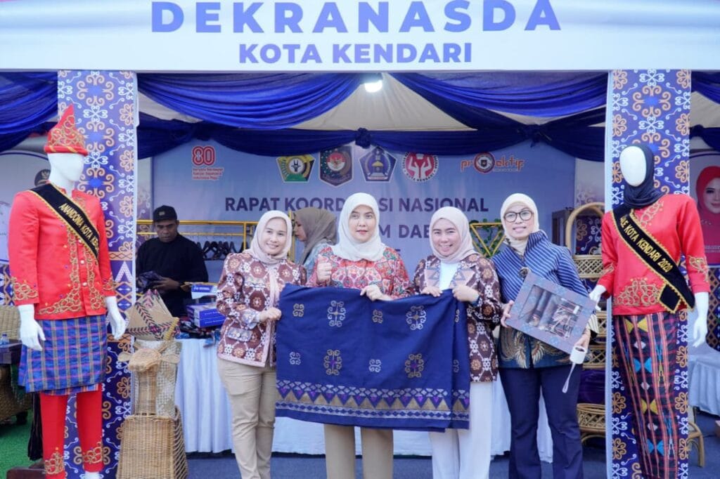 Aliyah Mustika Ilham Apresiasi UMKM dan Ekraf di Rakornas 2025 - Aliyah - Gambar 1