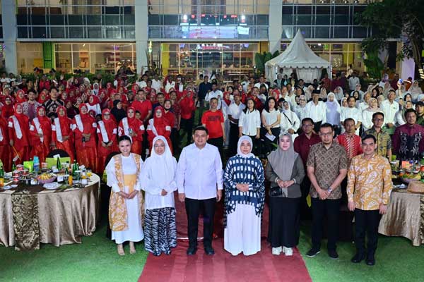 Pesta Rakyat Panakkukang, Munafri–Aliyah Ajak Warga Wujudkan Makassar Tanpa Sampah - Panakkukang - Gambar 59
