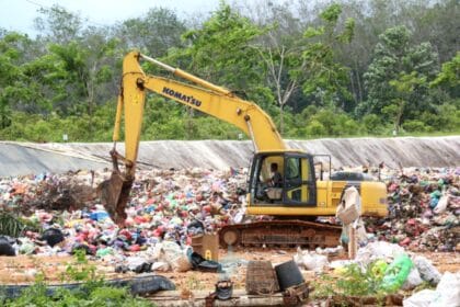 TPA Ilegal di Tanjung Bunga Makassar Picu Asap Tebal, Warga Resah hingga DLH Turun Tangan - TPA - Gambar 145