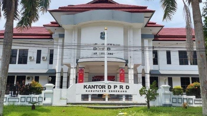 Kantor DPRD Enrekang. (Dok. Istimewa)