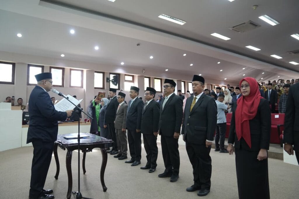 Wali Kota Makassar Lantik 9 Pejabat Definitif, Lengkapi Struktur Pemkot 1 Sembilan pejabat tinggi pratama yang resmi dilantik Wali Kota Makassar Munafri Arifuddin di Balai Kota Makassar, Selasa (9/9/2025).