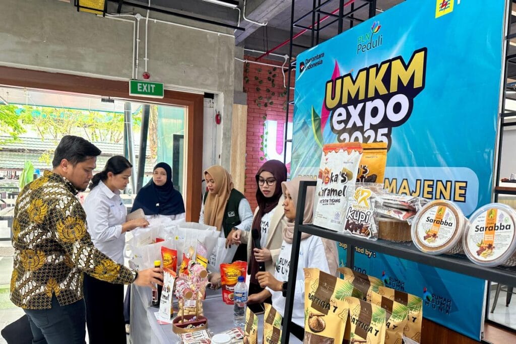 Produk Daur Ulang Mitra PLN Asal Makassar Menarik Perhatian di World Expo 2025 1 PLN