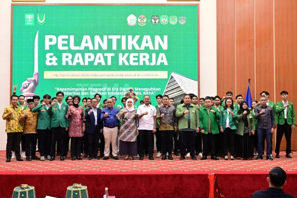 Wakil Wali Kota Makassar, Aliyah Mustika Ilham, usai memberikan arahan pada Pelantikan dan Rapat Kerja PB IPMIL RAYA periode 2025–2027 di Aula Baruga Asta Cita, Rabu (1/10/2025).