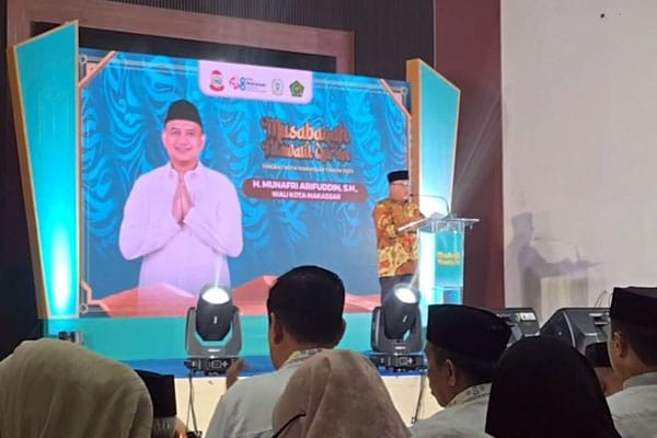 Asisten I Pemkot Makassar, Andi Muh Yasir, resmi menutup MTQ Tingkat Kota Makassar 2025 di MAN 3 Makassar.