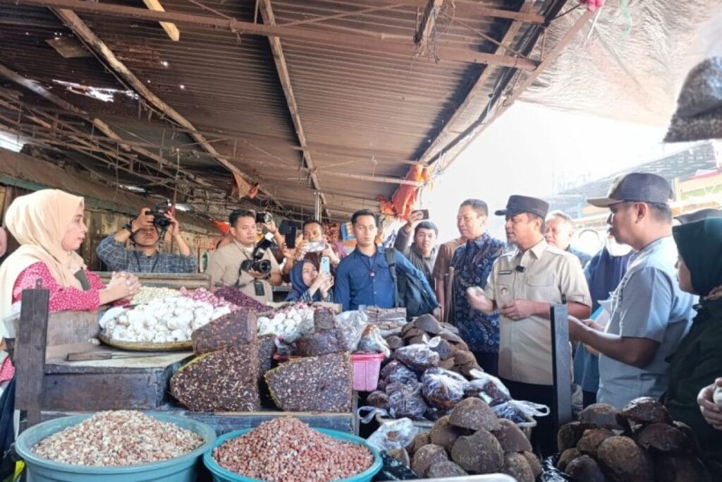 Gubernur Sulsel Pastikan Harga Pangan Terkendali 1 Sulsel